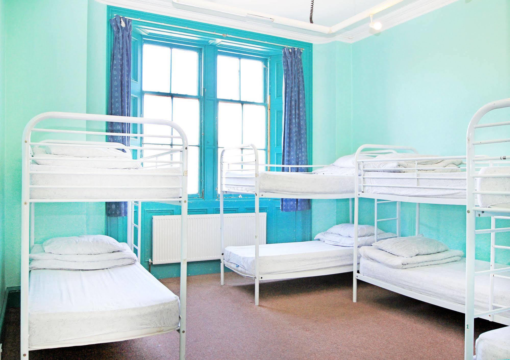St Andrews Tourist Hostel Bagian luar foto
