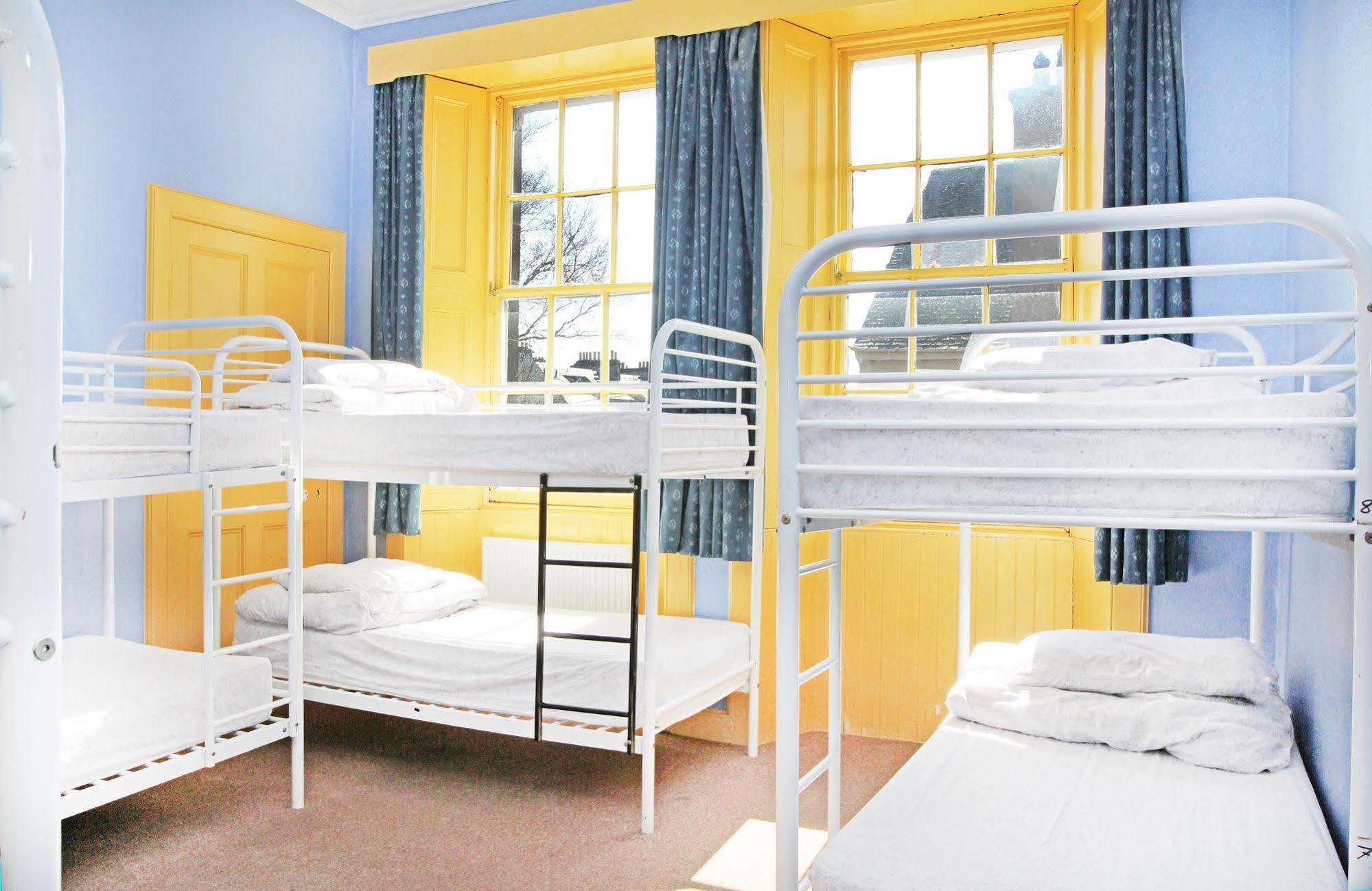St Andrews Tourist Hostel Bagian luar foto