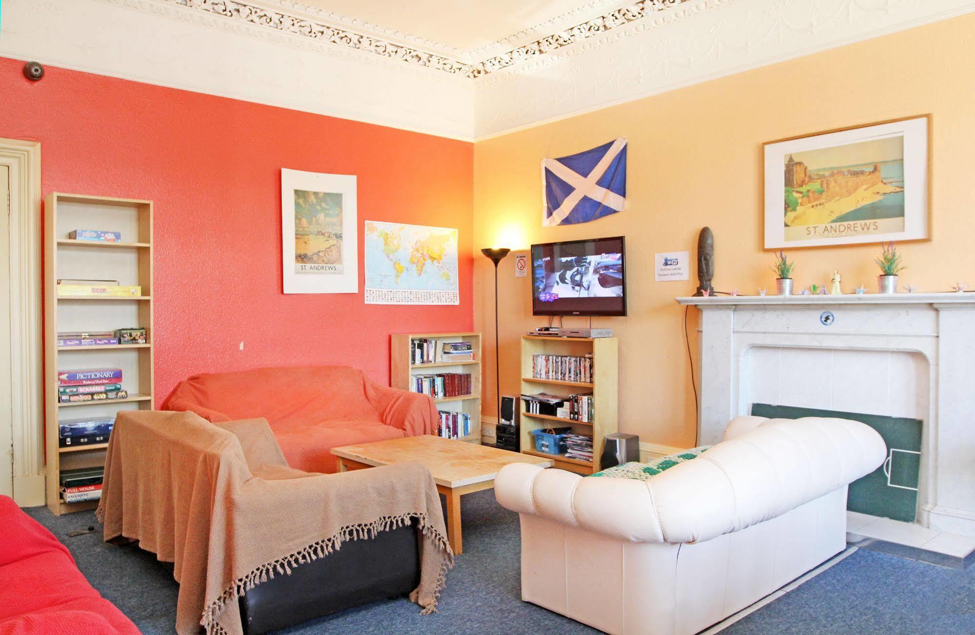 St Andrews Tourist Hostel Bagian luar foto